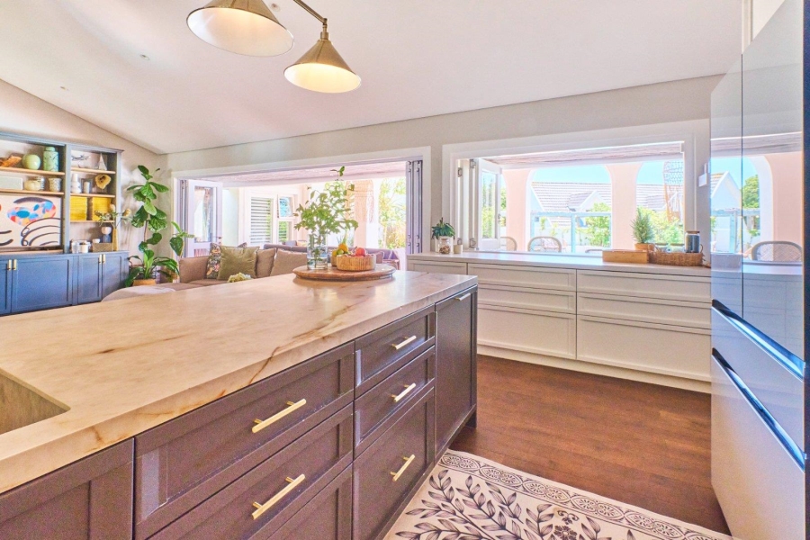 5 Bedroom Property for Sale in Flamingo Vlei Western Cape